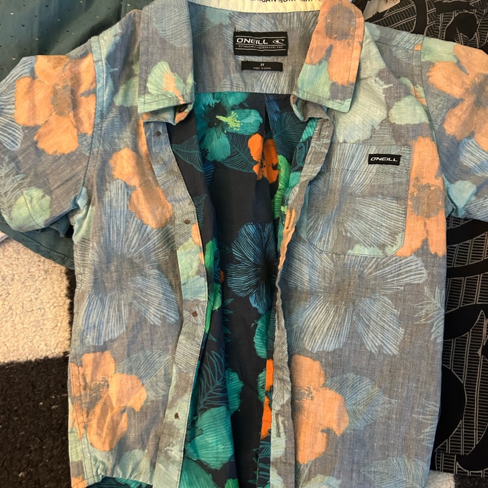 Assorted toddler Casual Shirts Bundle - Picture 3 of 8